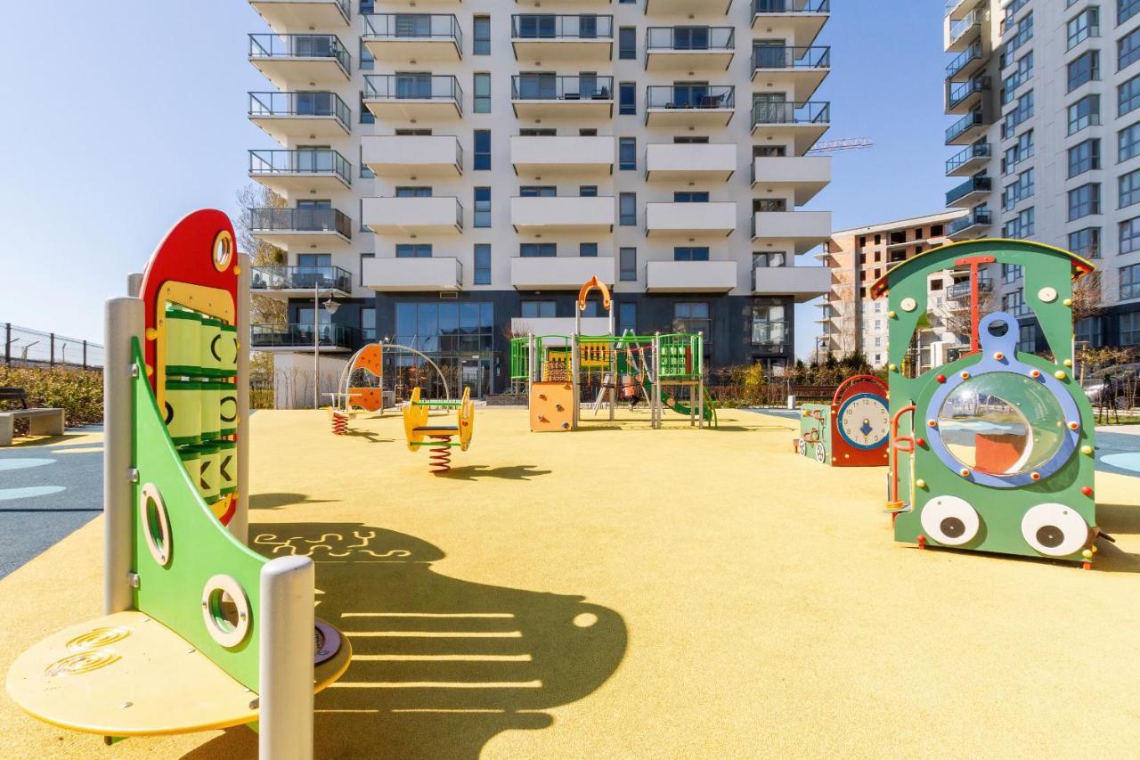 Albatross Towers Przymorze Apartments By Noclegi Renters กดัญสก์ ภายนอก รูปภาพ