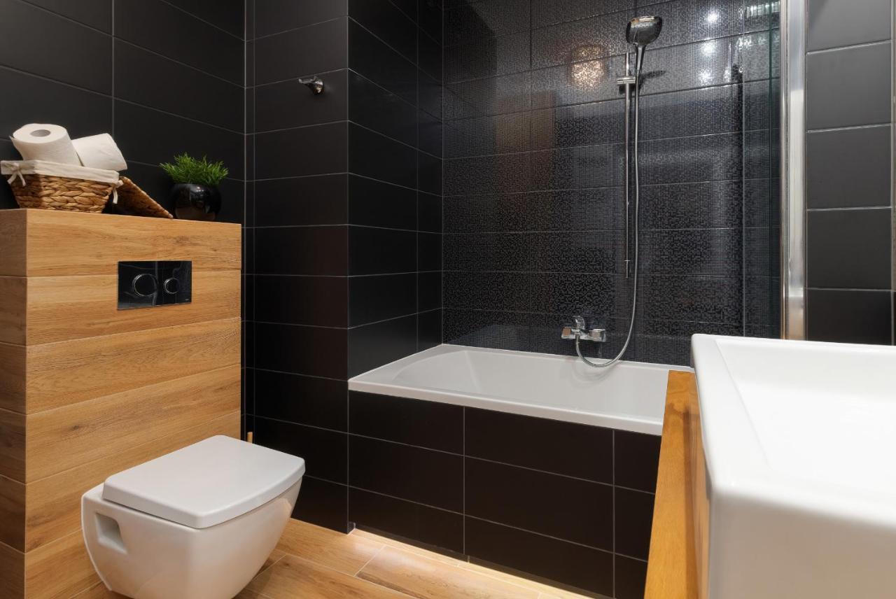 Albatross Towers Przymorze Apartments By Noclegi Renters กดัญสก์ ภายนอก รูปภาพ